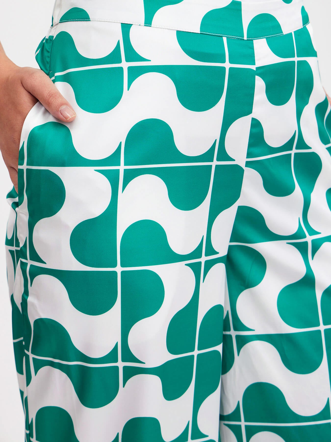 Satin Abstract Print Trouser - Green And Beige