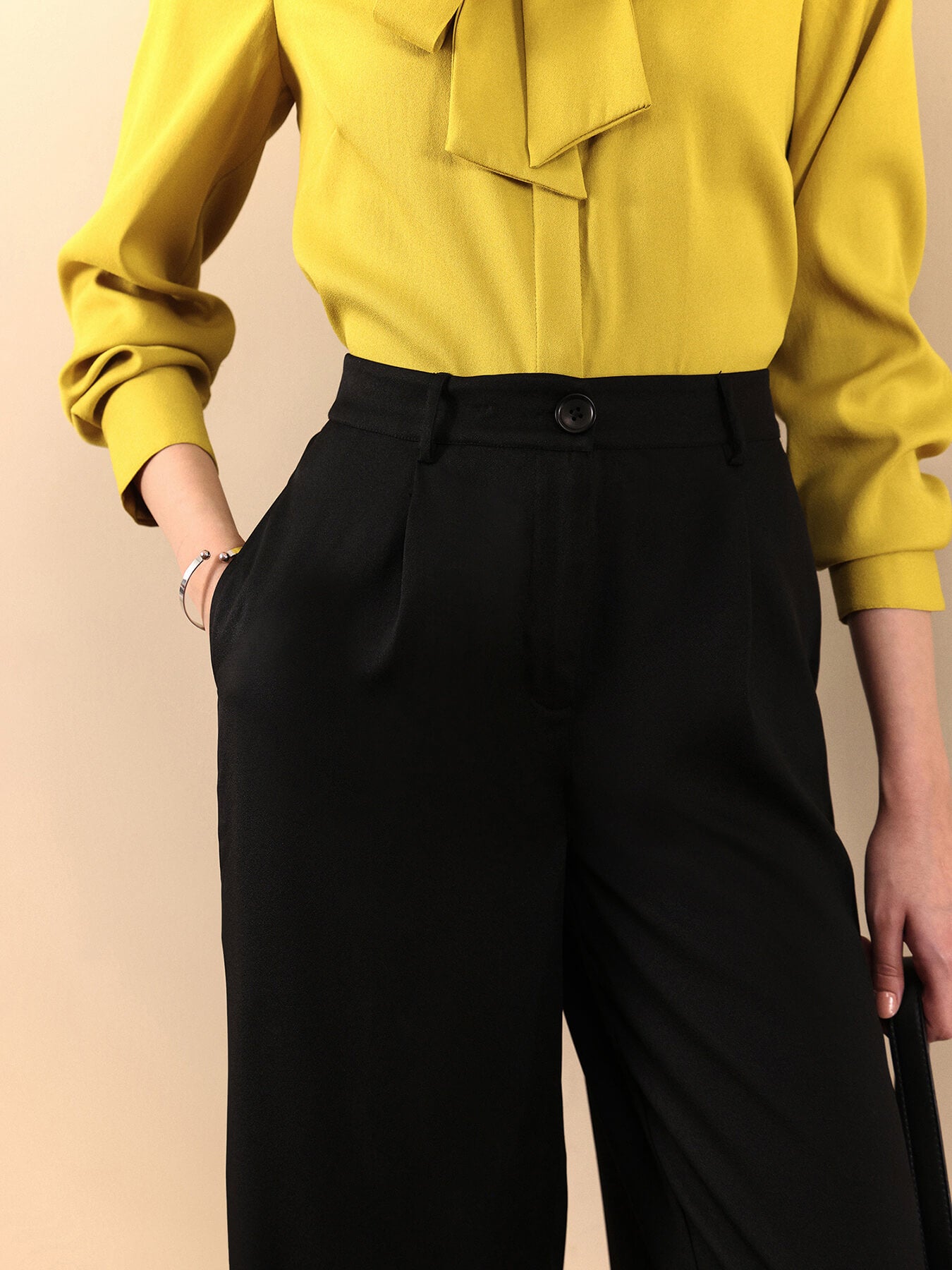 Pleated Wide Leg Trousers - Black