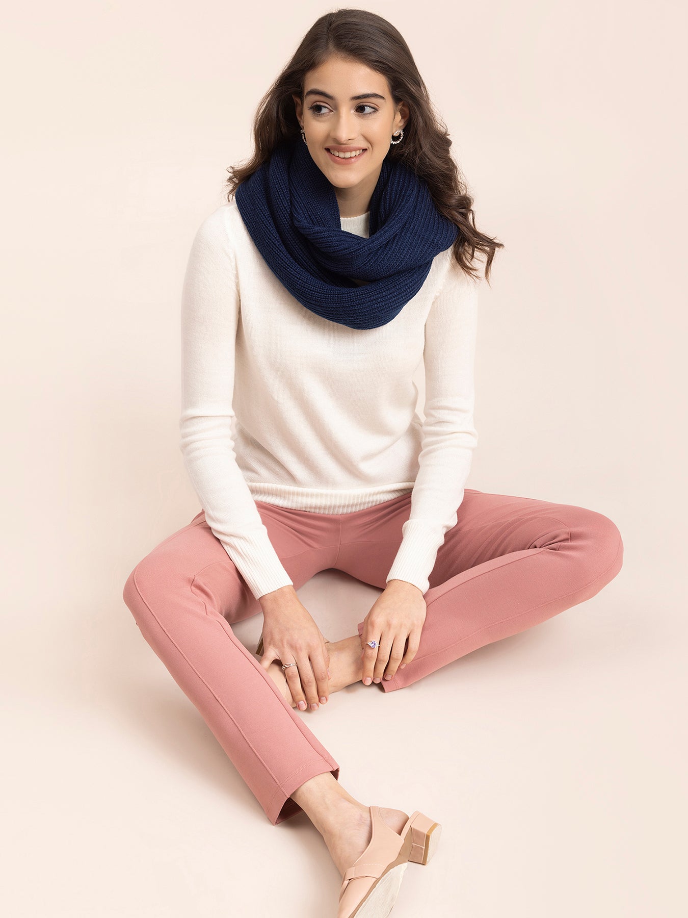 LivSoft Knitted Muffler - Navy