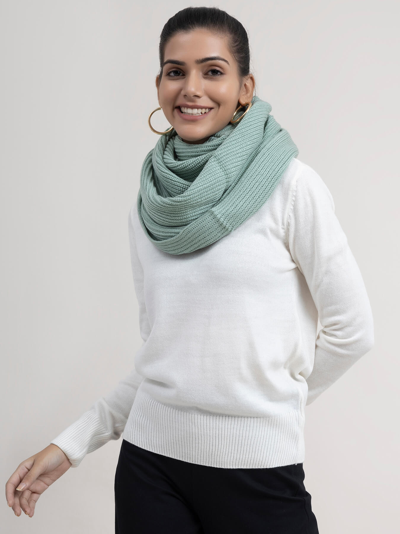 LivSoft Knitted Infinity Muffler - Sap Green