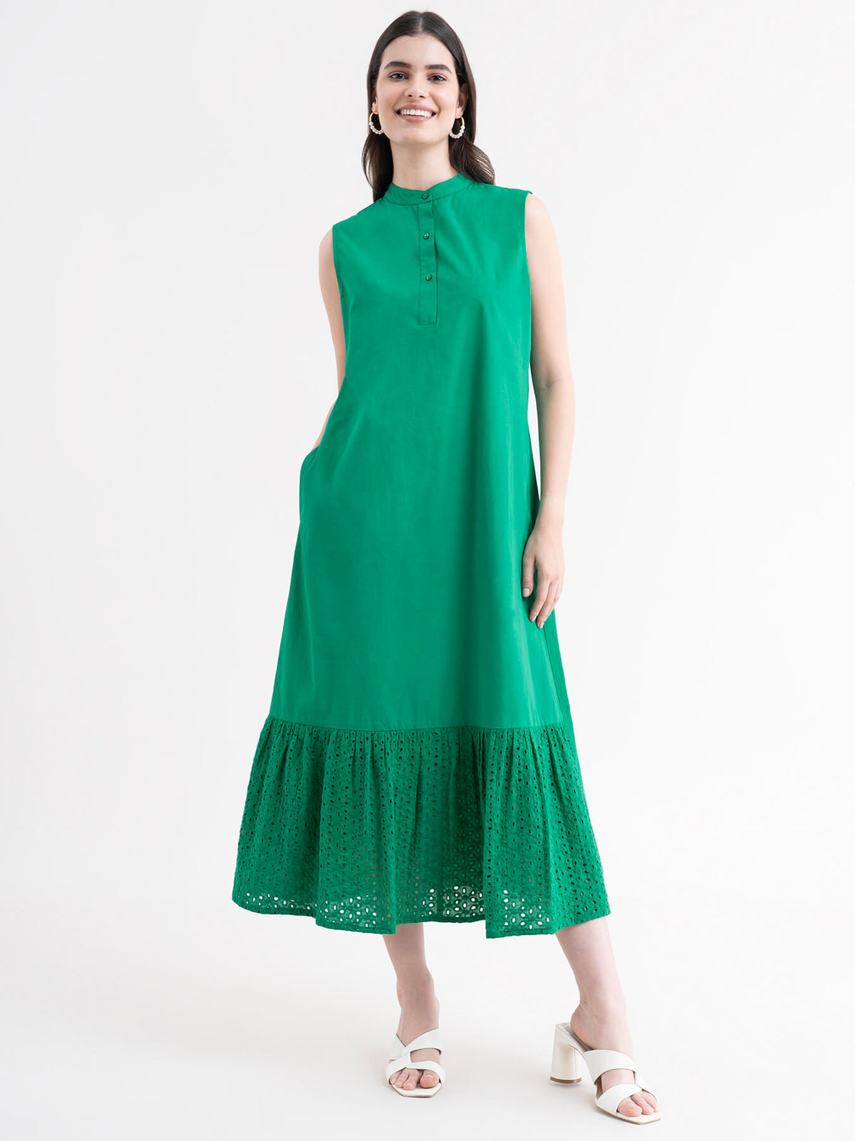 Cotton Dress With Schiffli Detail - Green