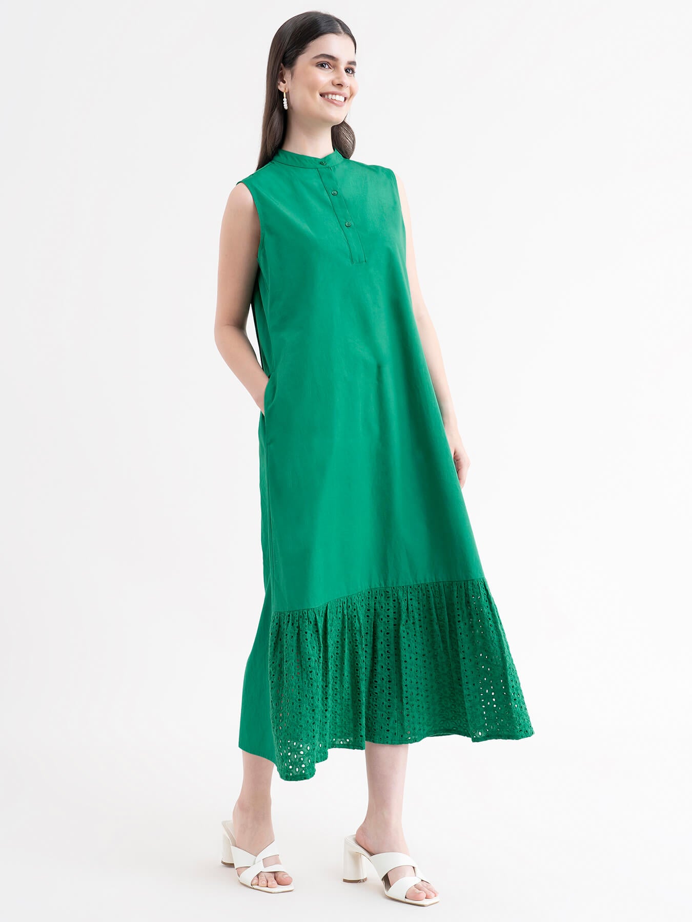 Cotton Dress With Schiffli Detail - Green