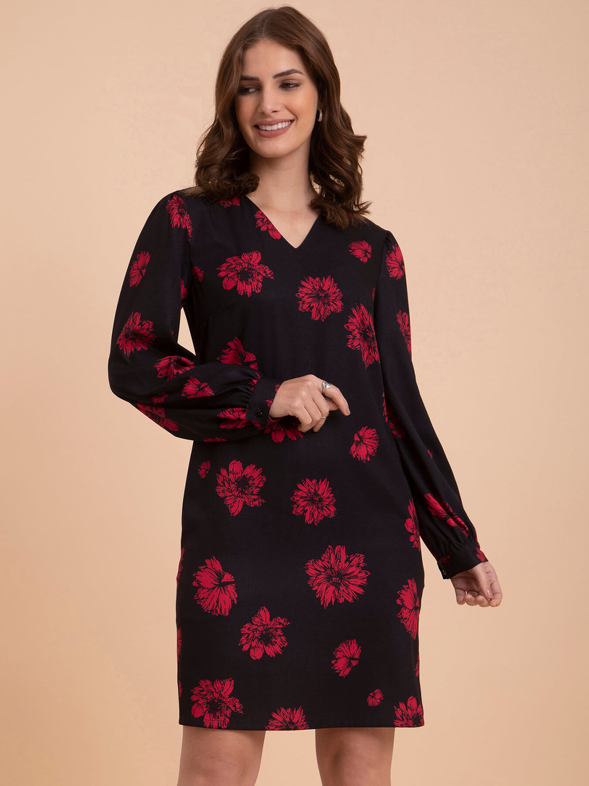 Floral Print Shift Dress - Black And Red
