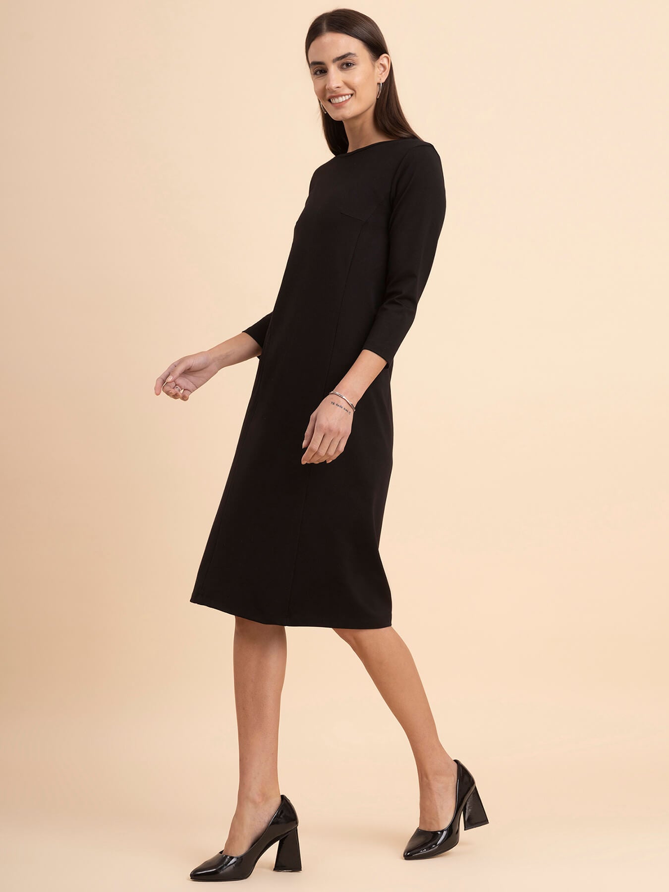 LivIn A-Line Boat Neck Dress - Black