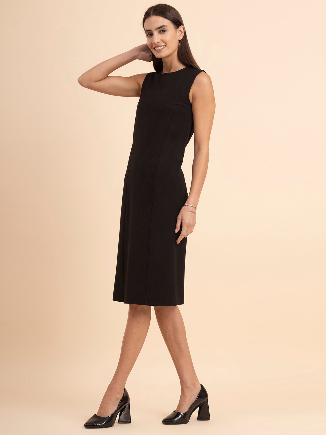 LivIn A-Line Round Neck Dress - Black