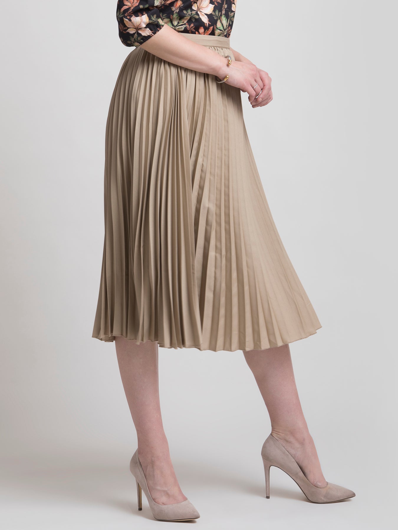 Pleated Flared Midi Skirt - Beige