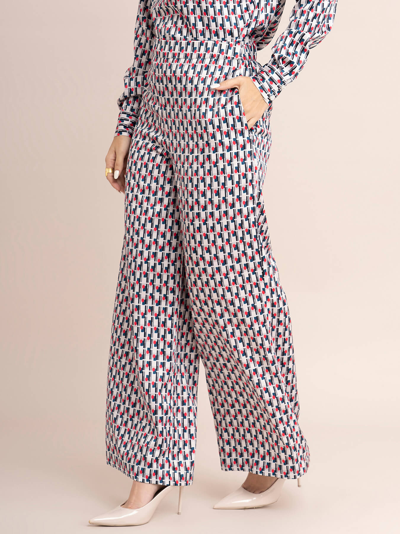 Satin Geometric Print Trousers - Multicolour