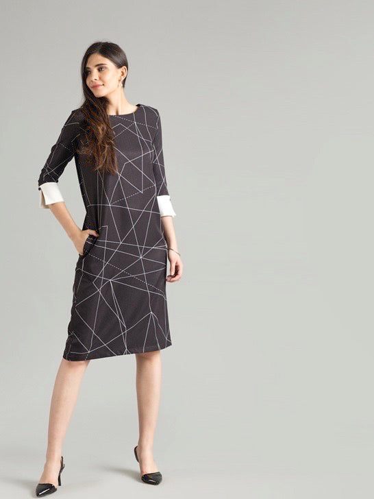 Quarter Sleeve Geometric Print Shift Dress - Black & White| Formal Dresses